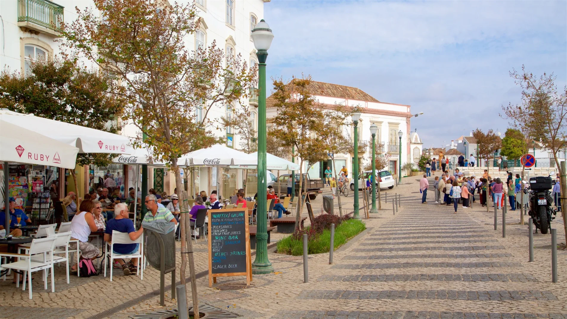 Tavira Bars