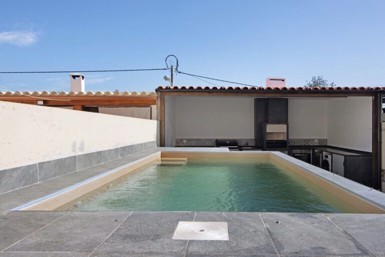 Semi-Detached Villa with Sea Views